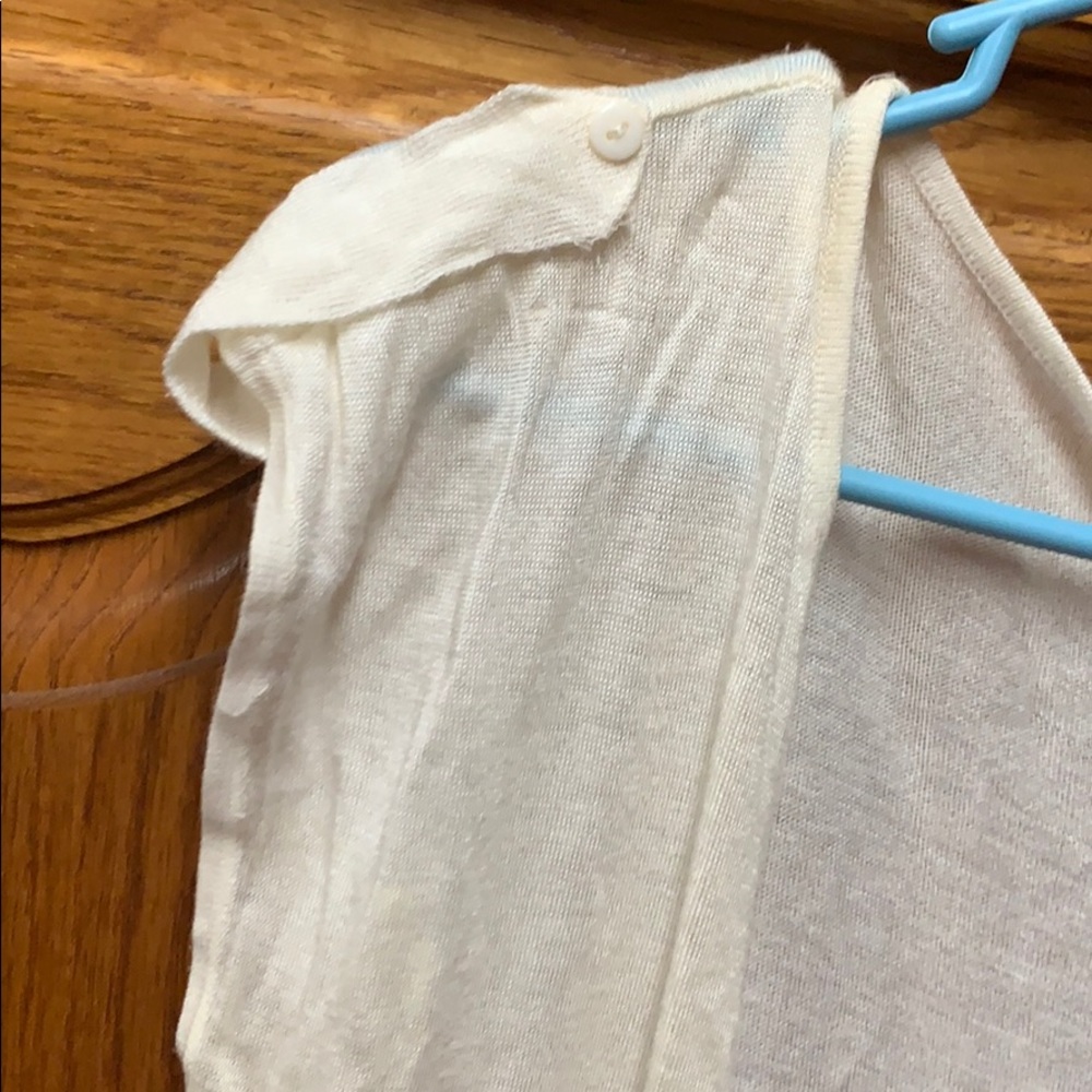 Button front vest - Picture 2 of 6